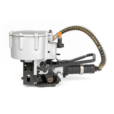Bir Düğme 4.2m/Min Çelik Kemerleme Aracı 32mm Band Pnömatik Çelik Kemerleme Makinesi